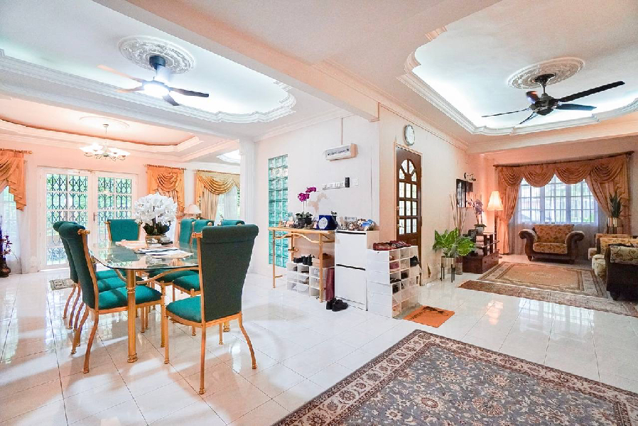 (COZY CORNER UNIT & RENOVATED) DOUBLE STOREY TERRACE AT TAMAN KELAB UKAY, AMPANG SELANGOR - photo 4