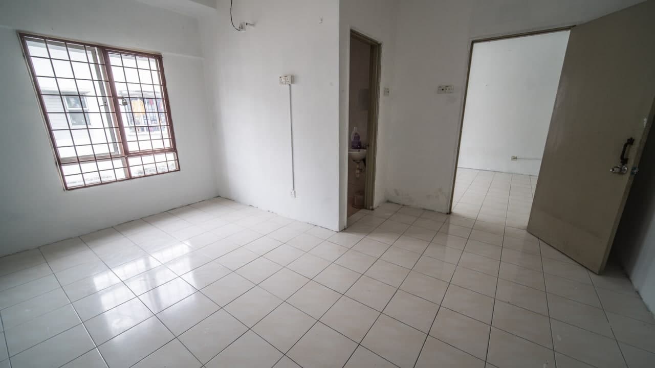 Shop Apartment, Dataran Otomobil, Shah Alam - photo 3