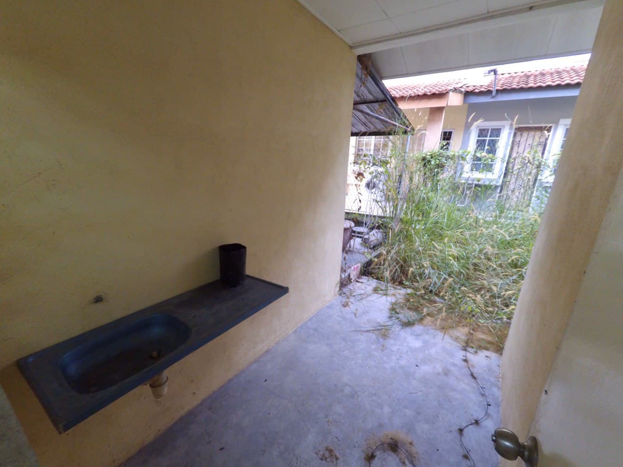 Semi-D Double Storey, Bandar Bukit Mahkota, Bangi - photo 10