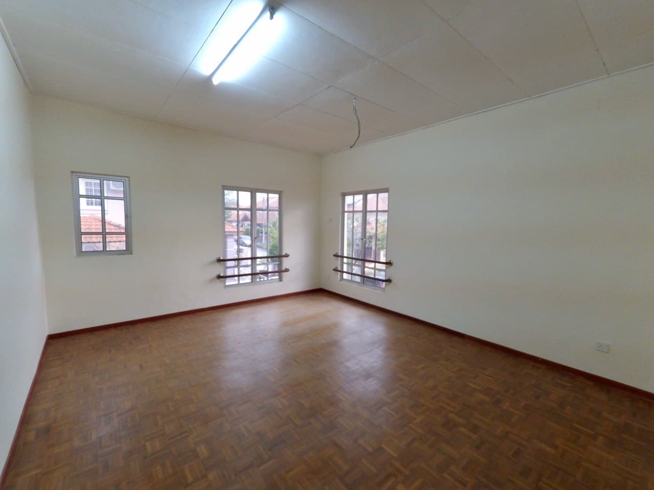 Semi-D Double Storey, Bandar Bukit Mahkota, Bangi - photo 11