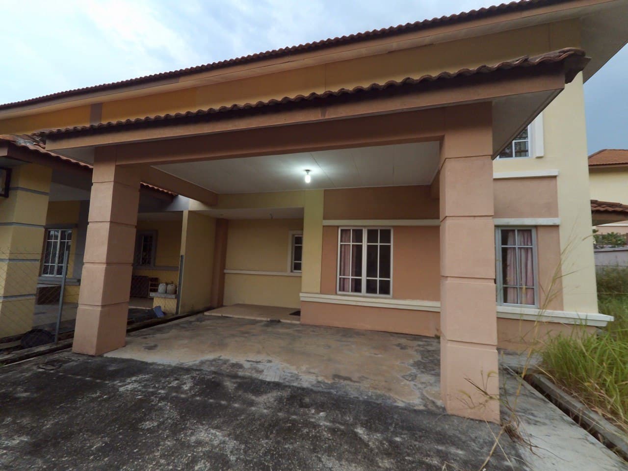 Semi-D Double Storey, Bandar Bukit Mahkota, Bangi - photo 13