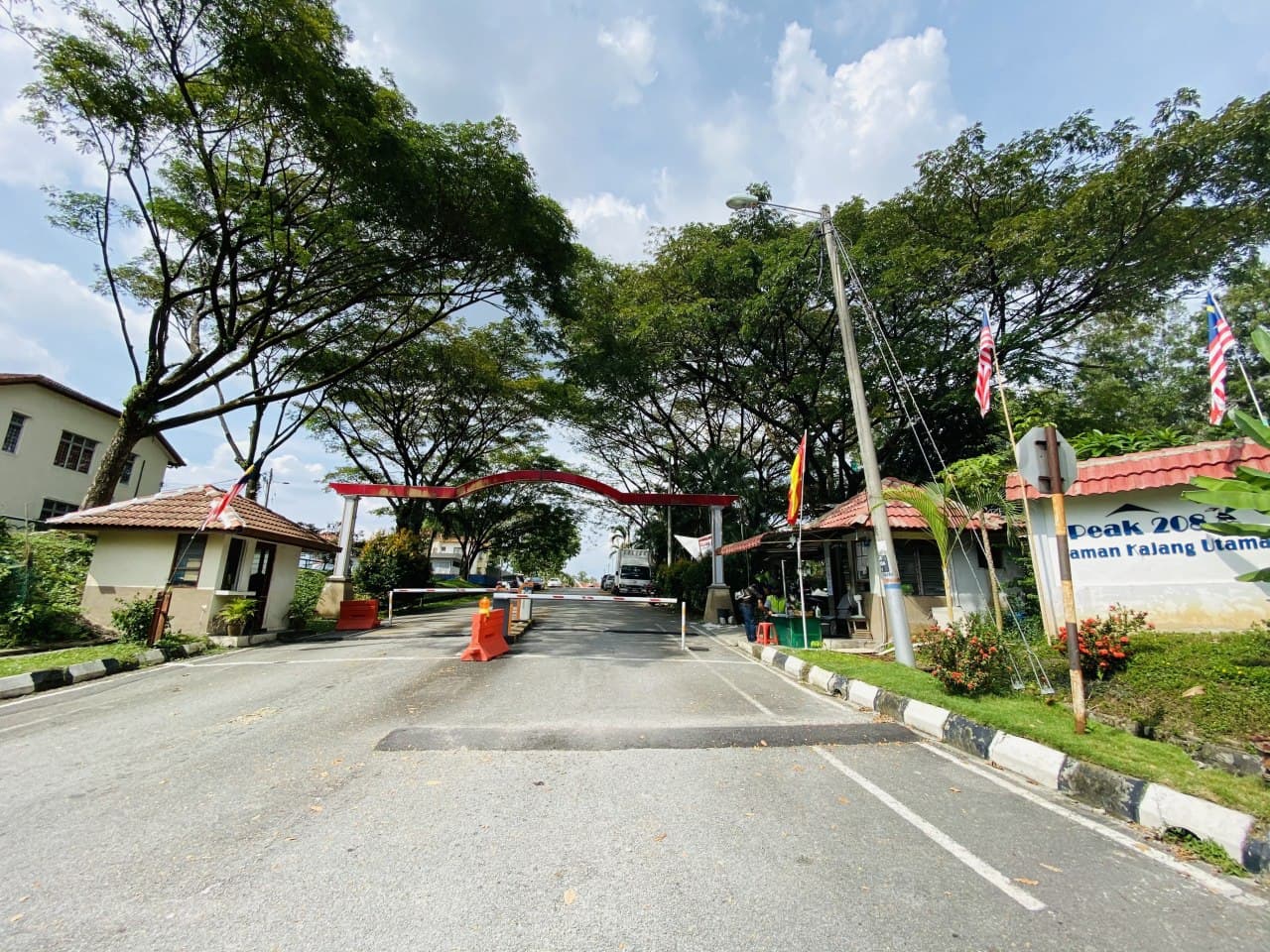 Peak 208 Taman Kajang Utama Kajang - photo 11