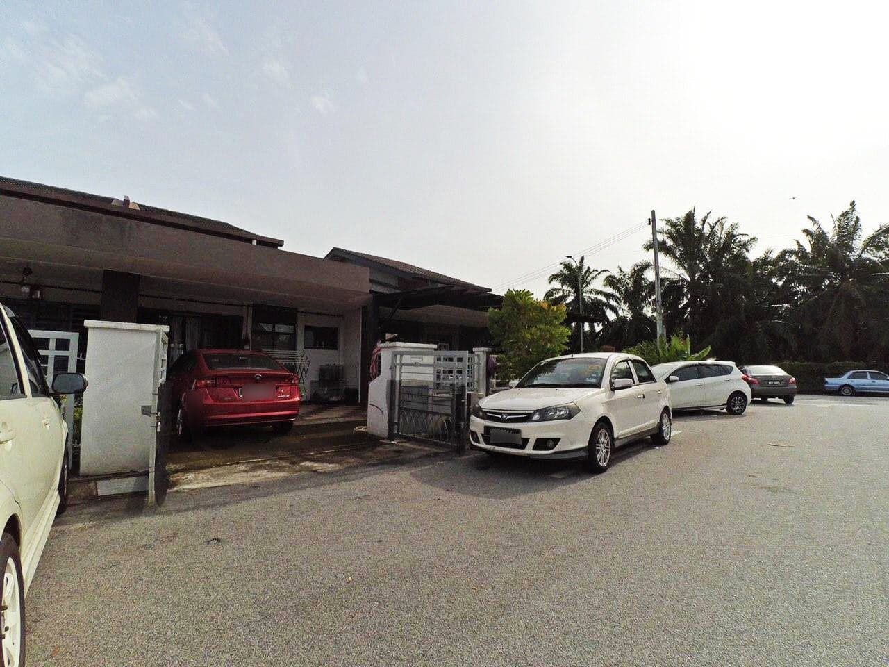 1 Storey House Bandar Putera 2 Klang - photo 2