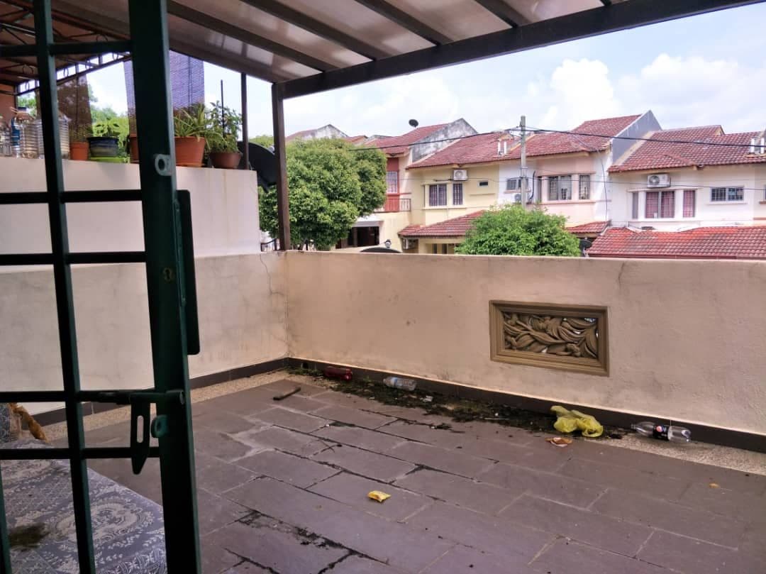 2 Storey House Puncak Jalil Seri Kembangan - photo 12