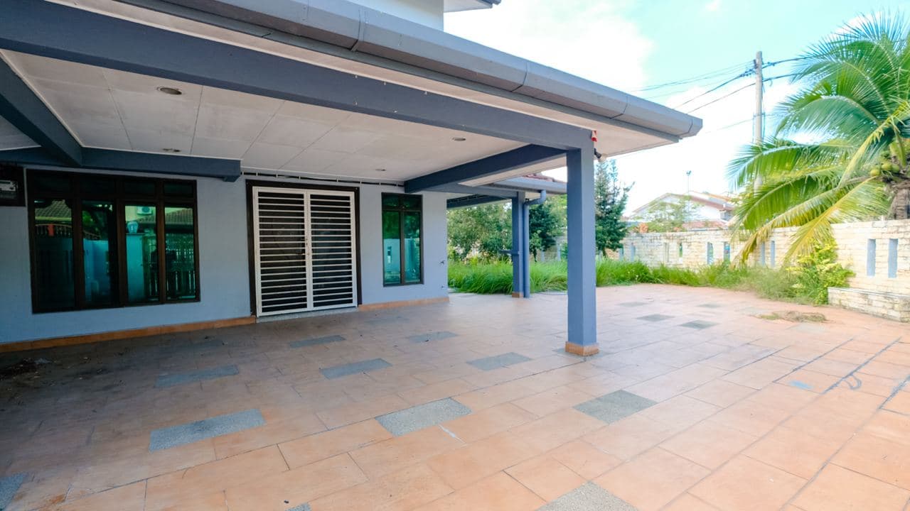 2 Storey Corner Lot Bandar Putra Permai