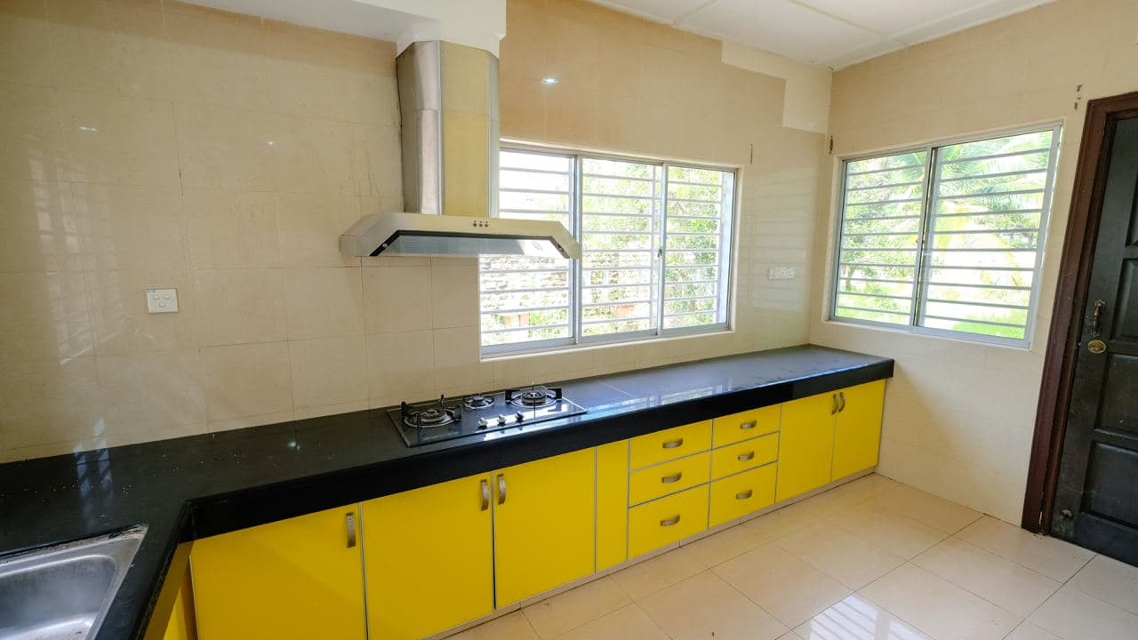 2 Storey Corner Lot Bandar Putra Permai - photo 3
