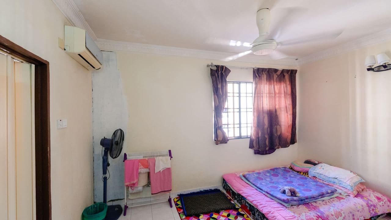 Vista Lavender Apartment Taman Kinrara Puchong - photo 3