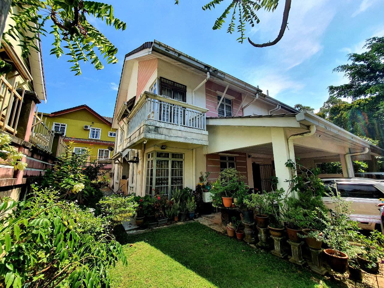 Renovated 2 Storey Semi D Bandar Seri Putra Bangi - photo 2