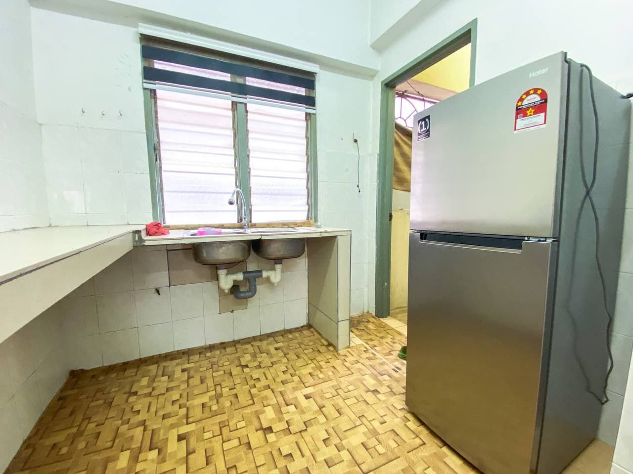 Sri Ros Apartment Sungai Chua Kajang - photo 4