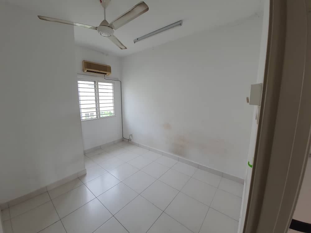 2 Storey House Rafflesia Taman Pelangi Semenyih 2 - photo 8