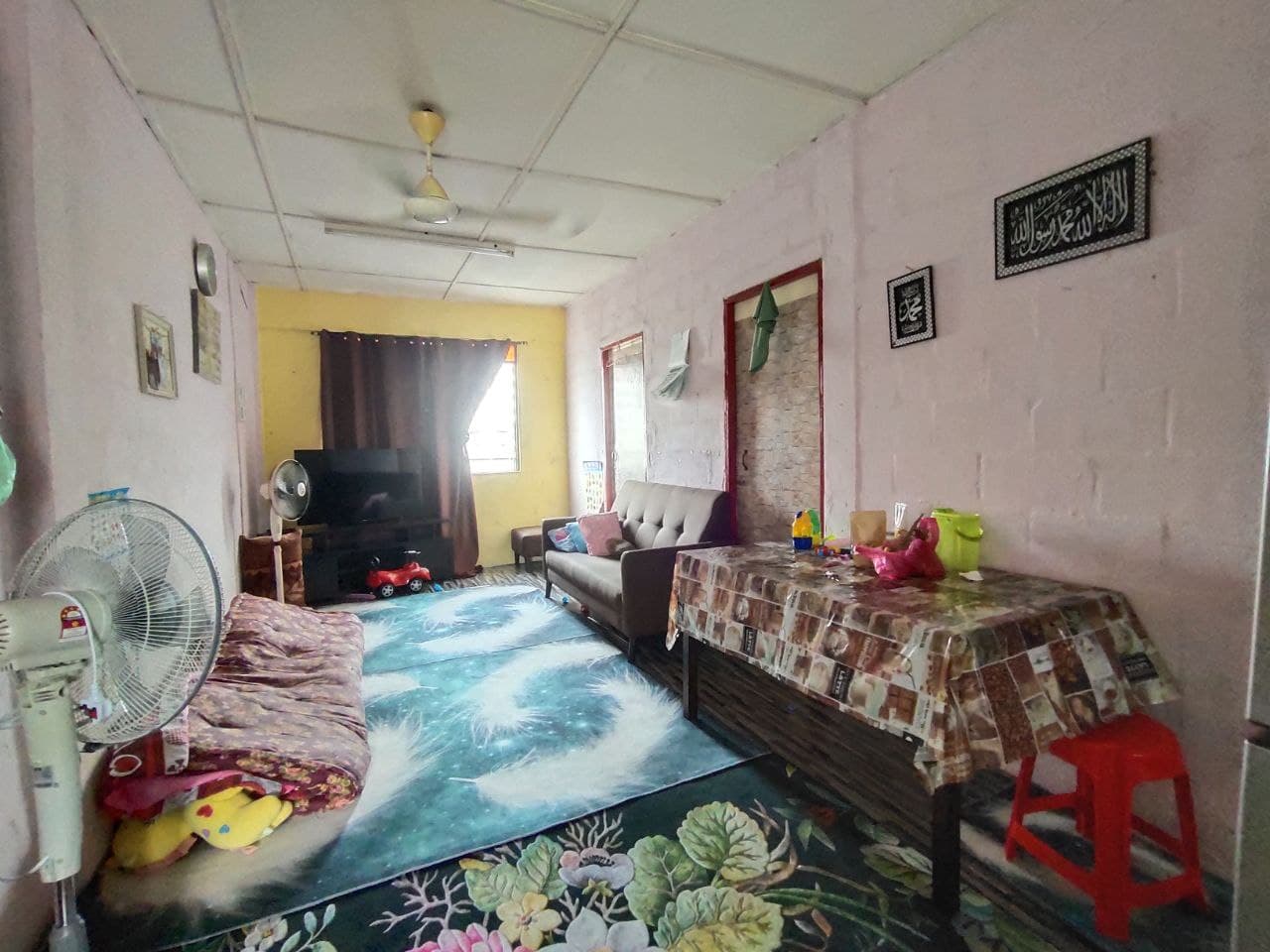 Flat Kenari Taman Impian Ehsan Balakong - photo 1