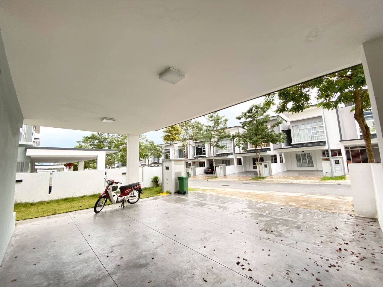 Fully Renovated 3 Storey Semi D Cluster Parkfield - photo 7