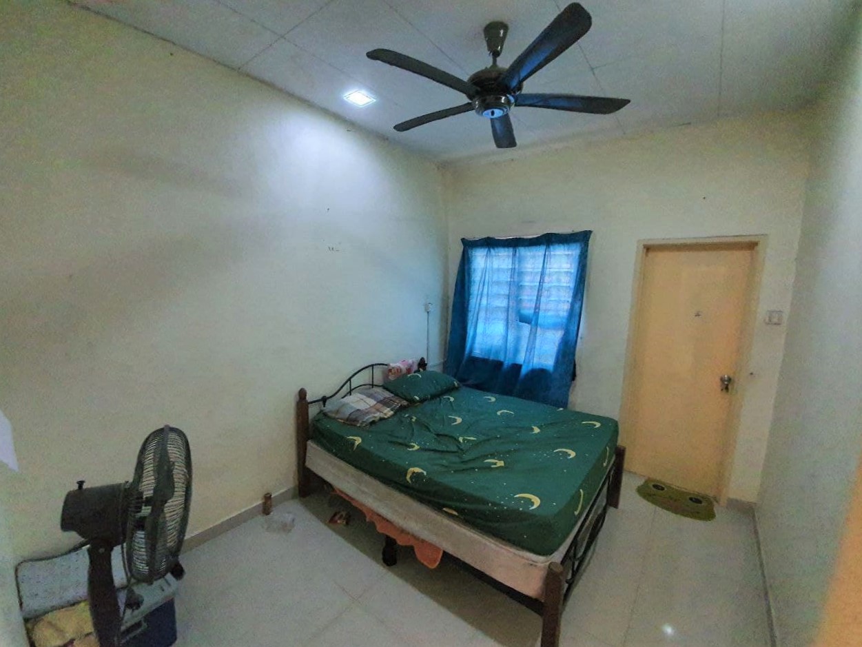 Below Market Value Taman Pelangi Semenyih - photo 11