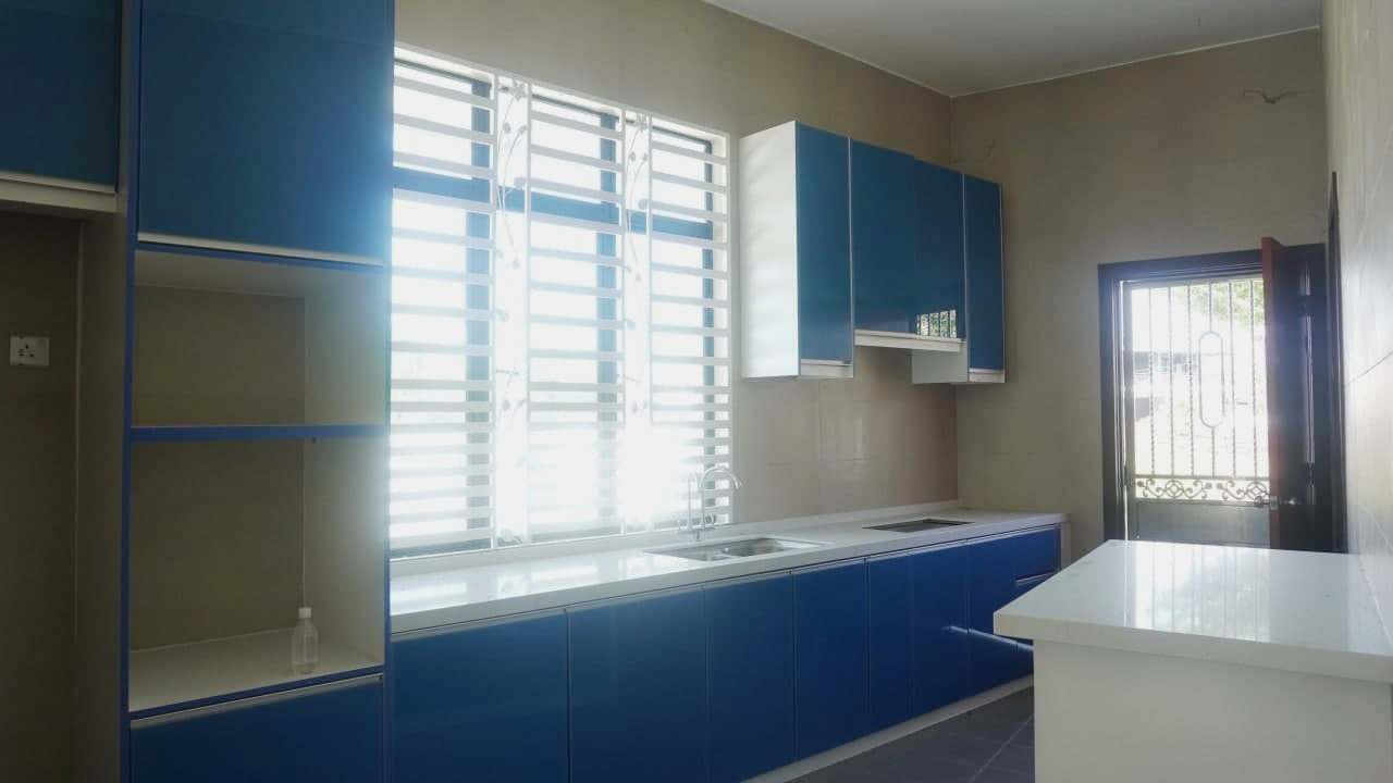 2sty Corner Lot Bangi Vista - photo 3
