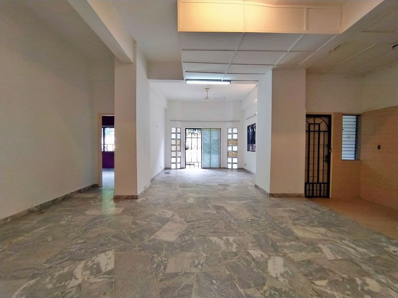 Ground Floor, Sri Mahligai Condo, Sek9 Shah Alam - photo 4