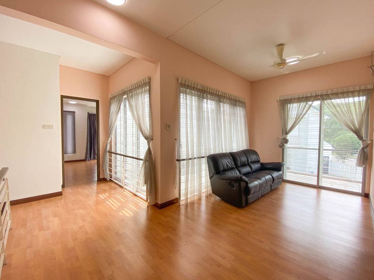 Double storey facing playground ttdi shah alam - photo 8