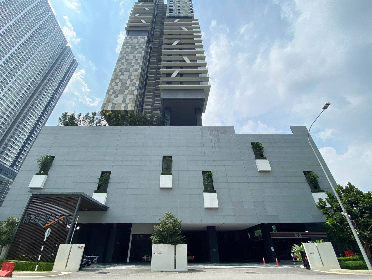 Novum bangsar south with balcony - photo 1