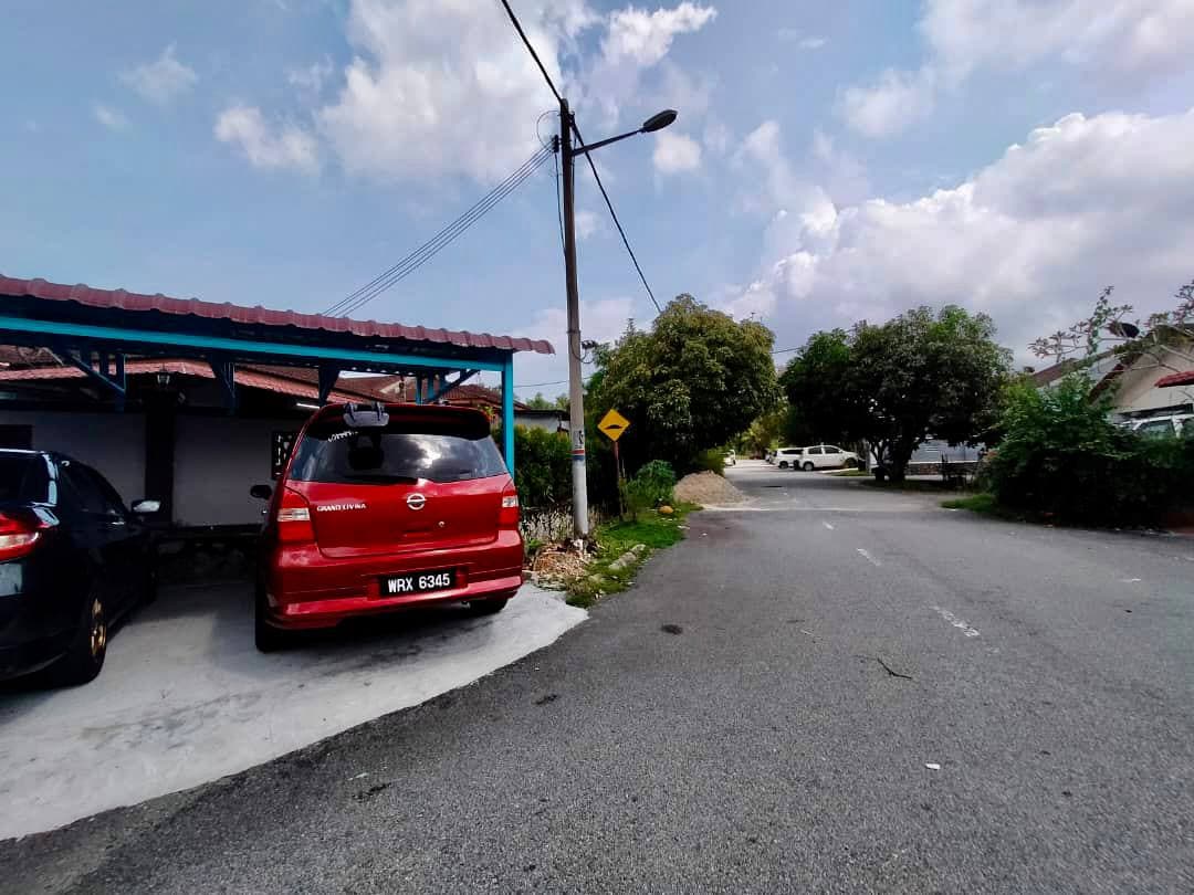 Single storey corner lot seksyen 3 , bangi - photo 3