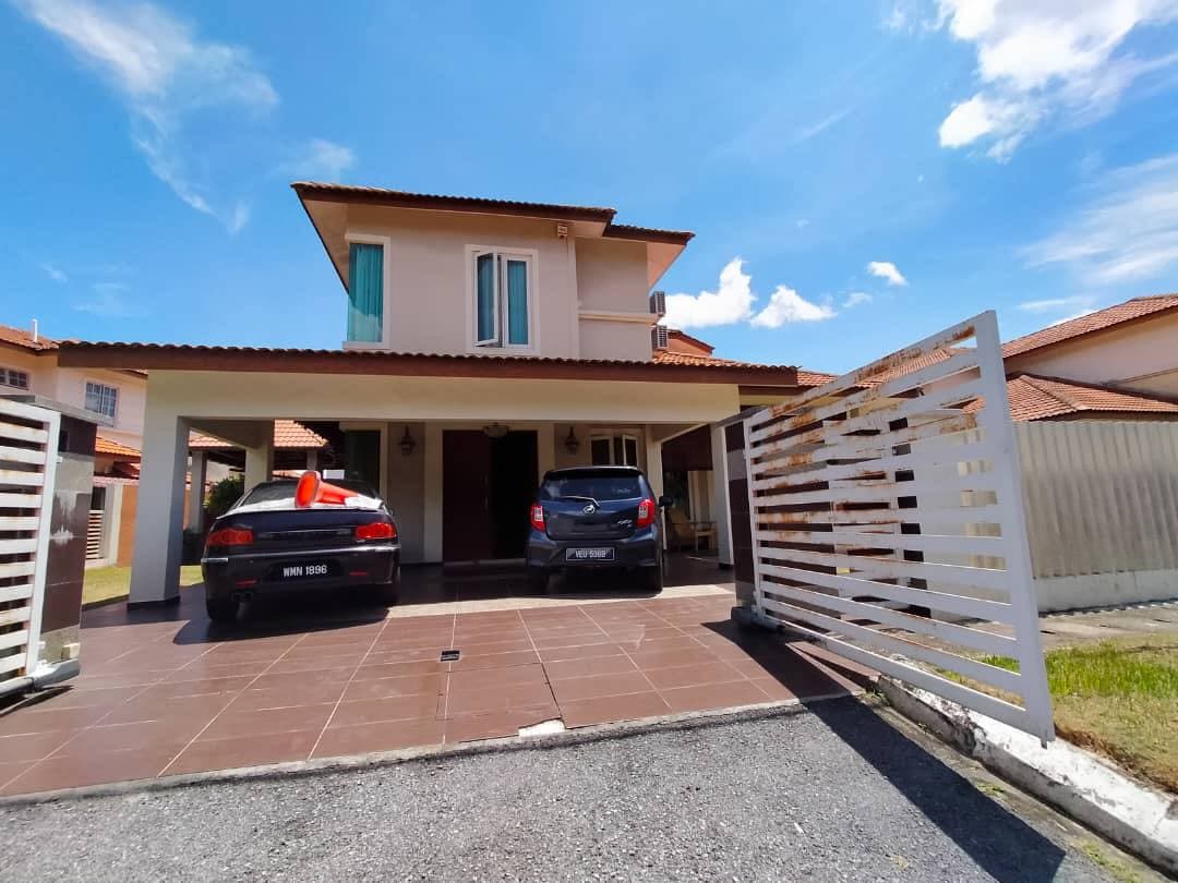Renovated bungalow 2 storey seksyen 6 bangi