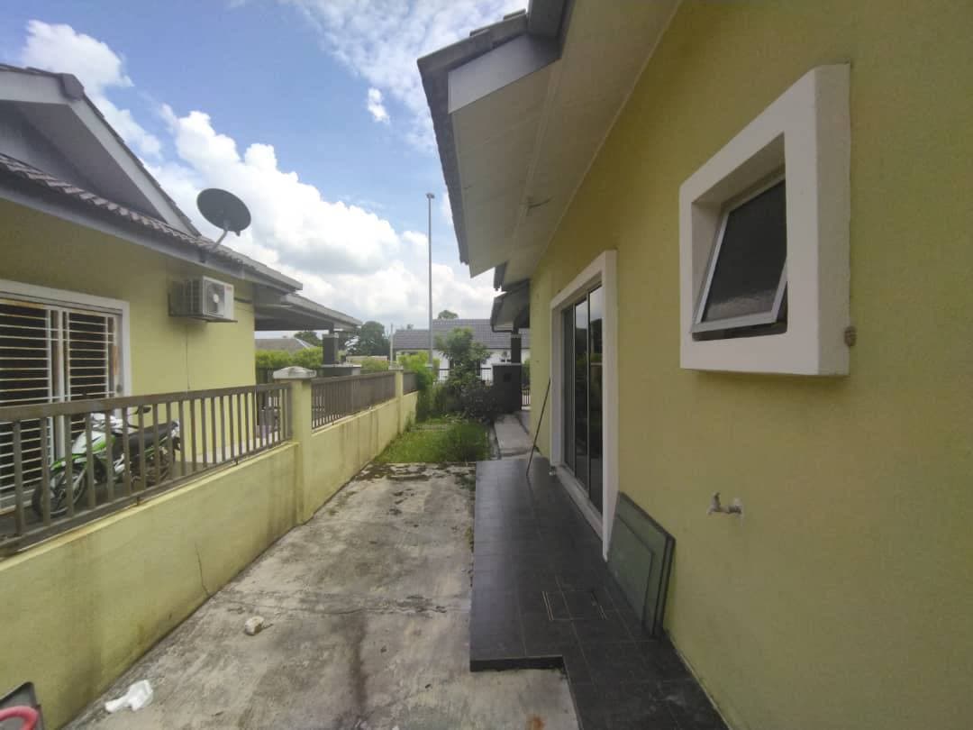 Semi d cluster taman riveria sijangkang - photo 7