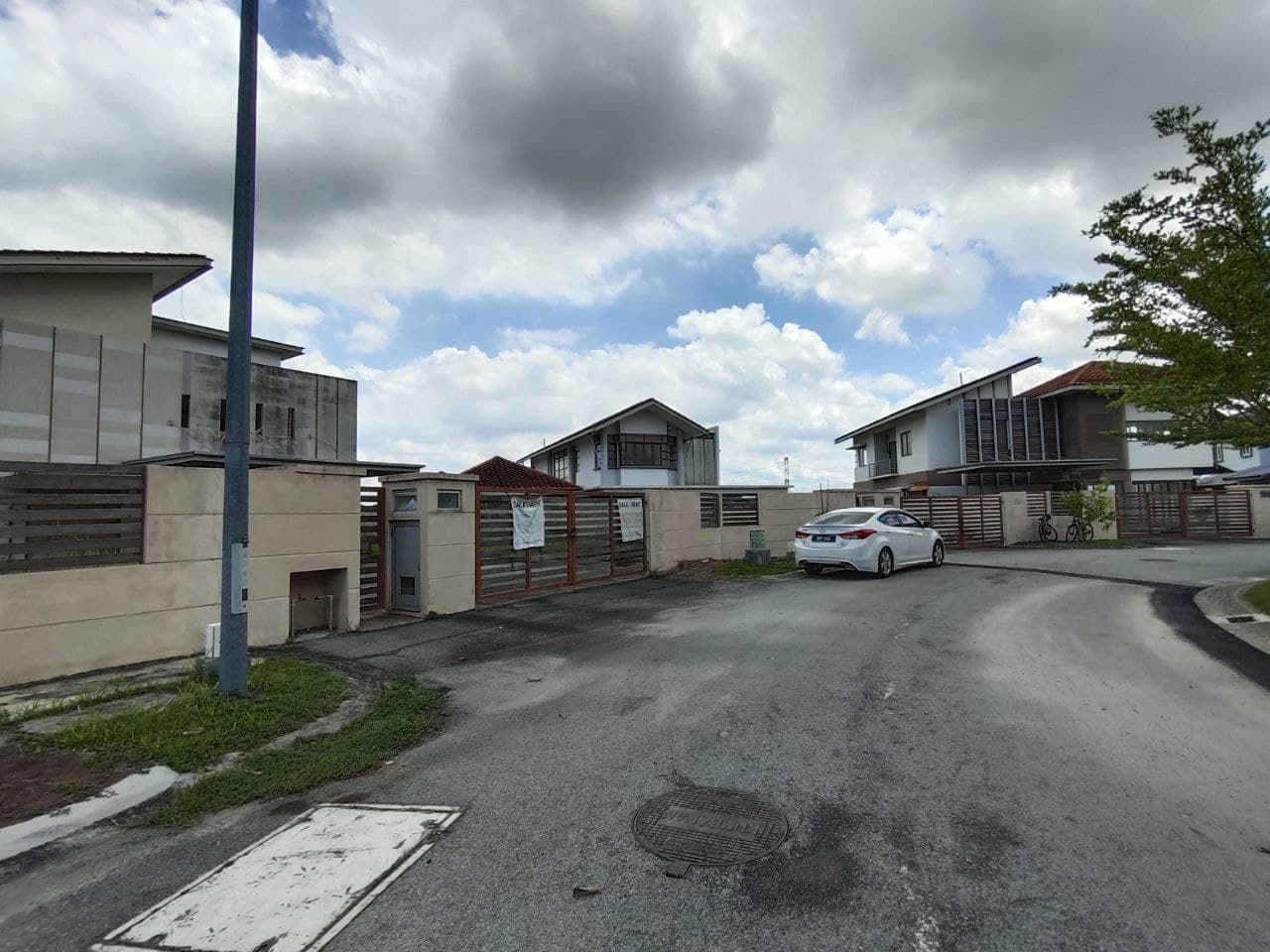 Double storey bungalow bandar bukit mahkota bangi