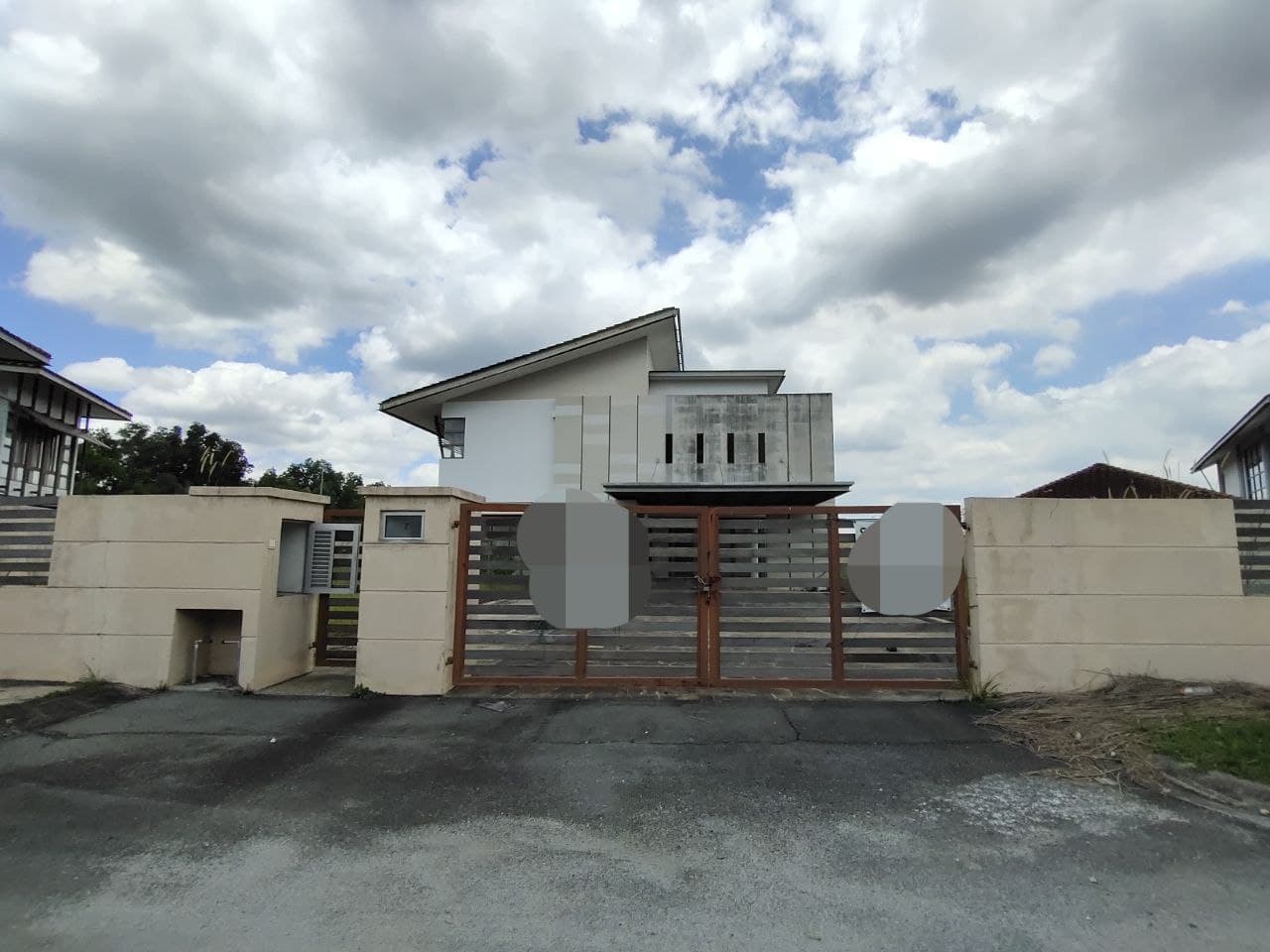 Double storey bungalow bandar bukit mahkota bangi - photo 2