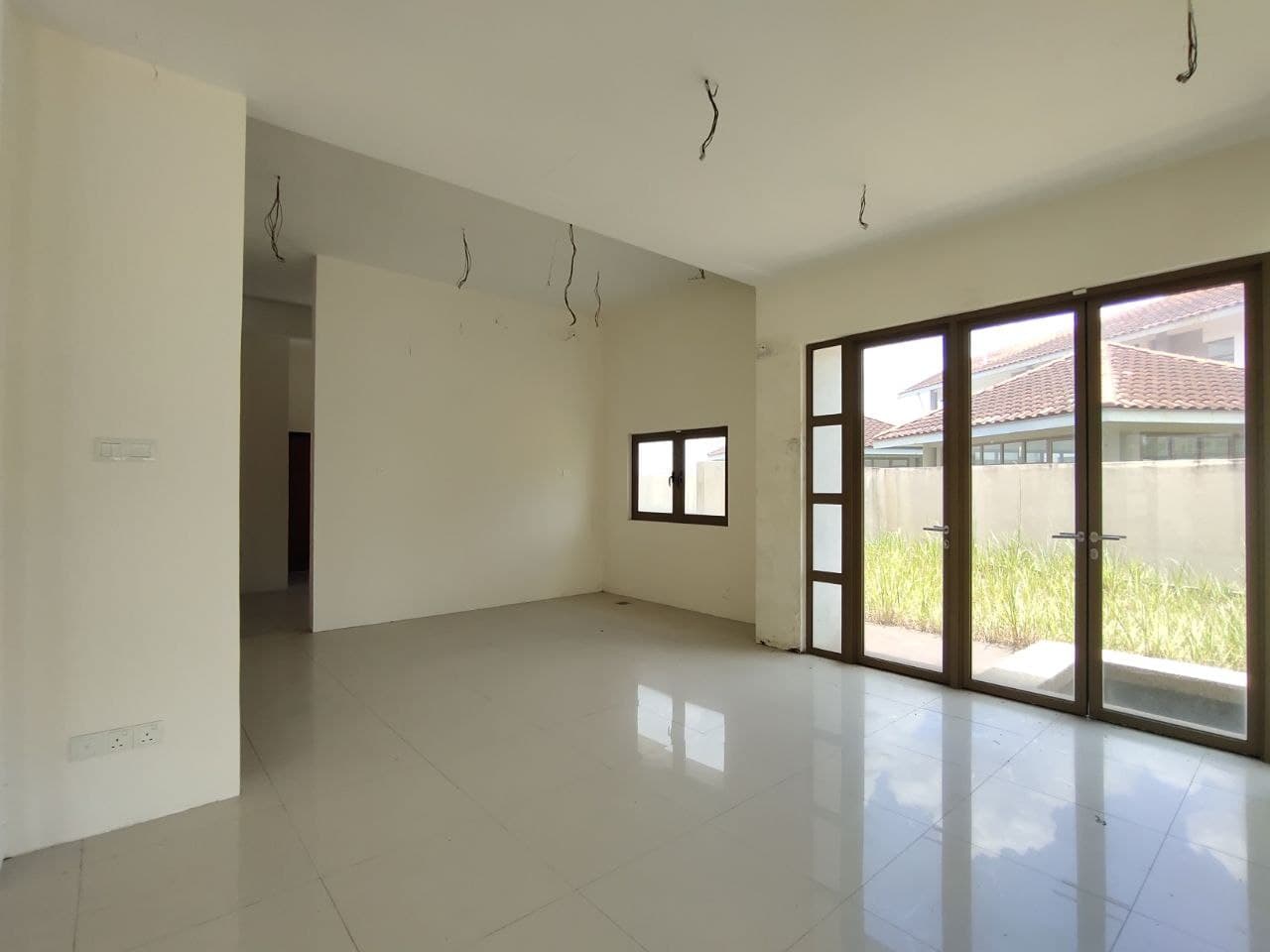 Double storey bungalow bandar bukit mahkota bangi - photo 3