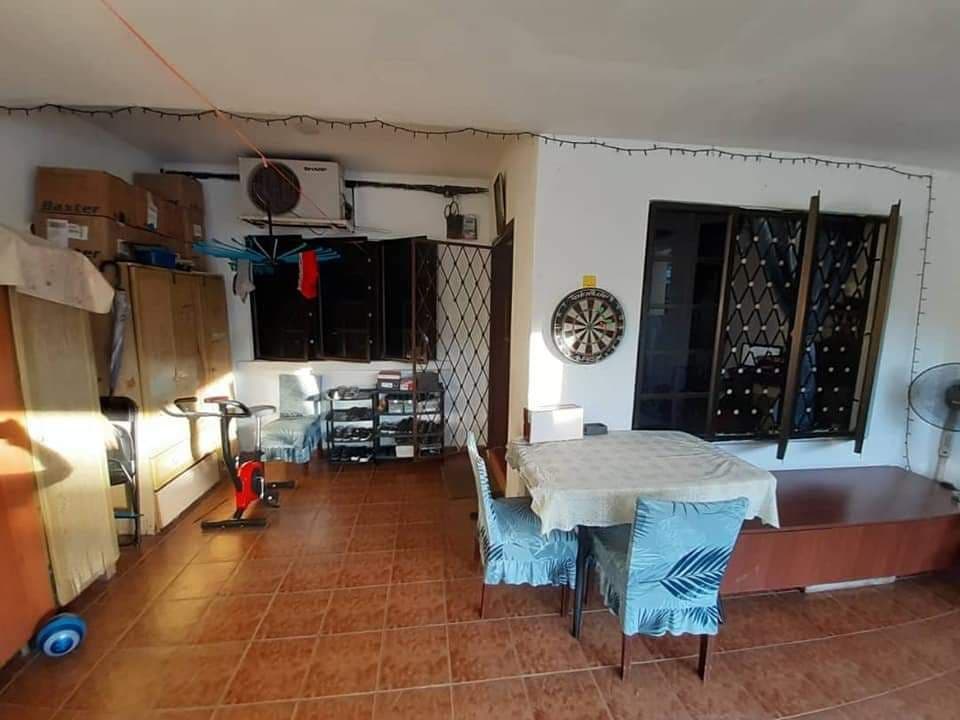 Renovated and extended single storey near mrt - photo 12