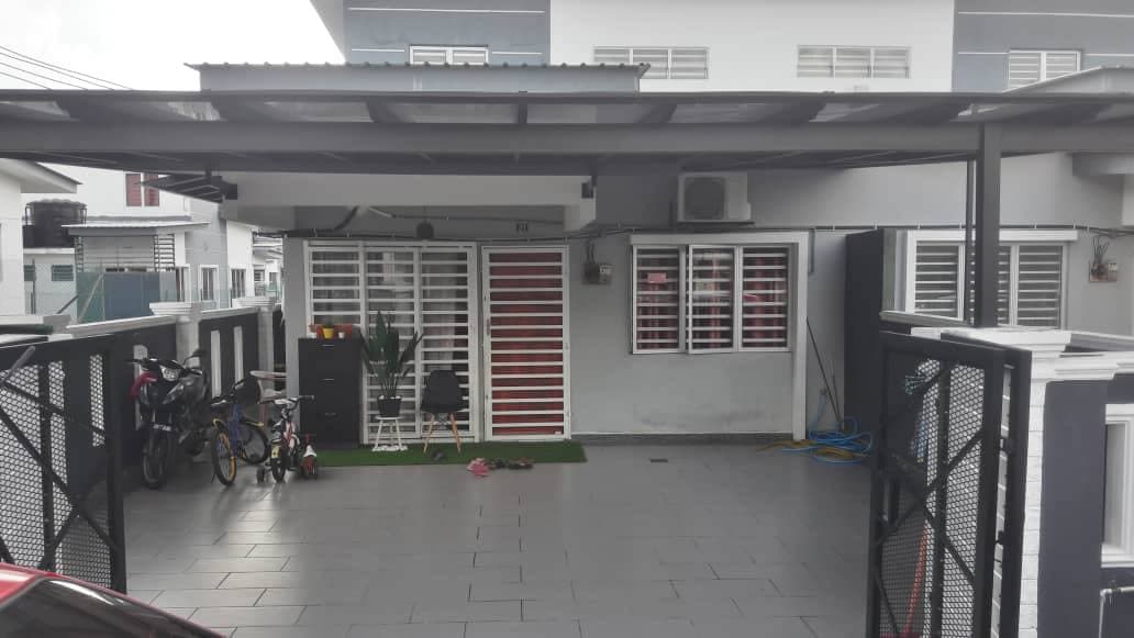 End lot rumah setingkat setengah rawang - photo 2