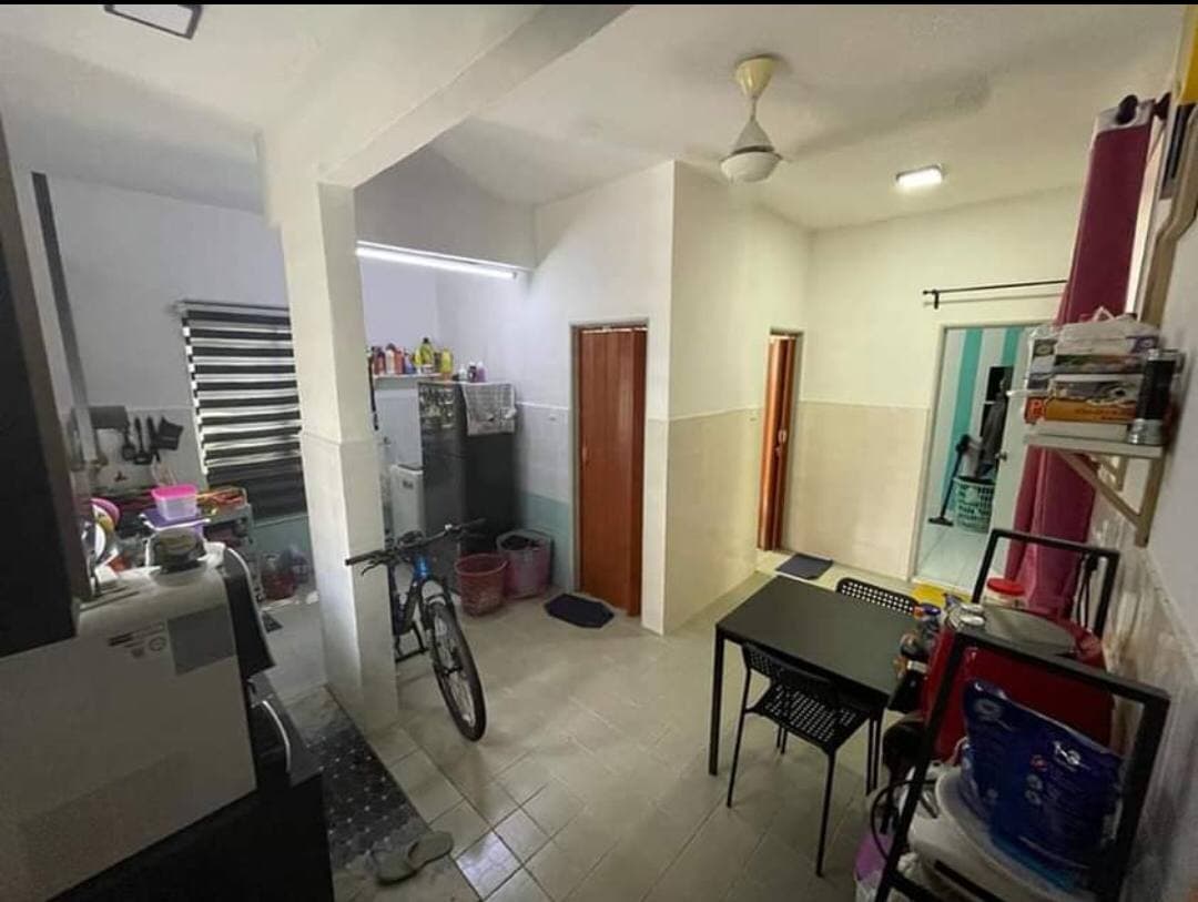End lot rumah setingkat setengah rawang - photo 8