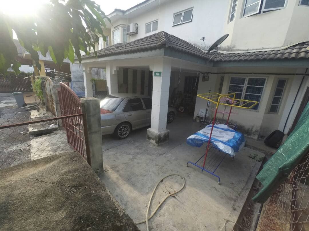 Double storey taman alamanda double storey