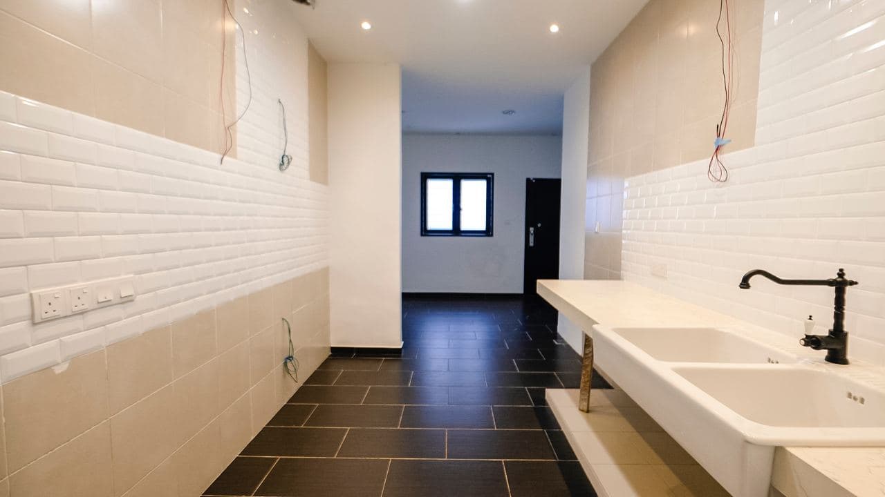 Renovated  nego double storey seksyen u12 - photo 6