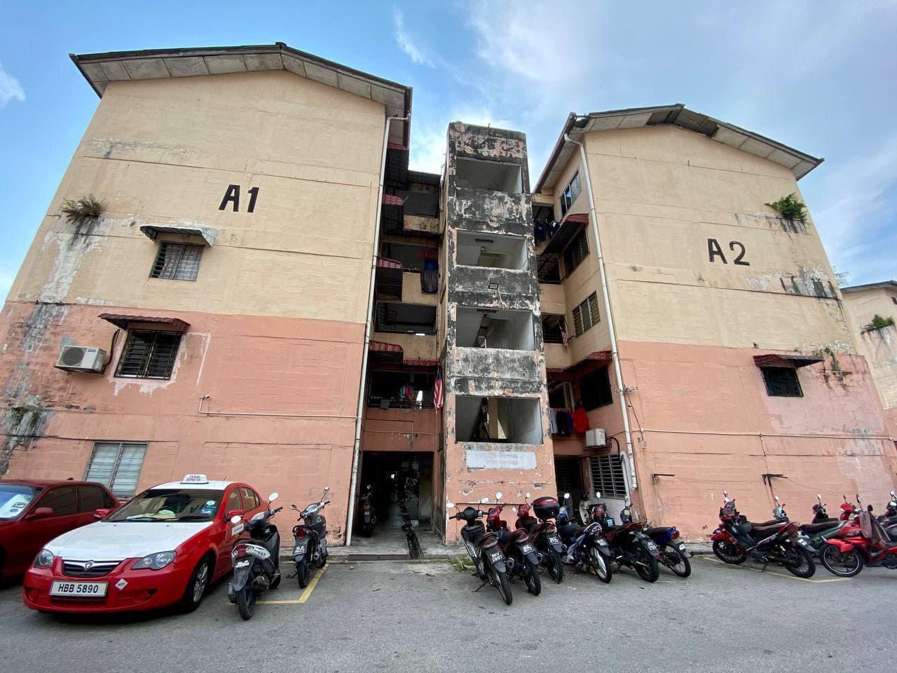 fully renovated Flat puchong permai