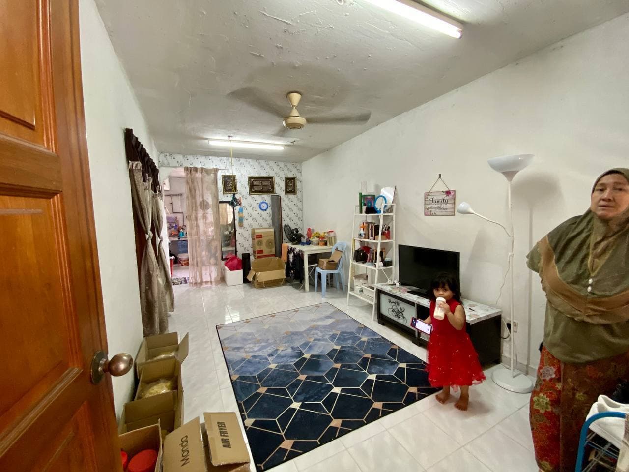 fully renovated Flat puchong permai - photo 4