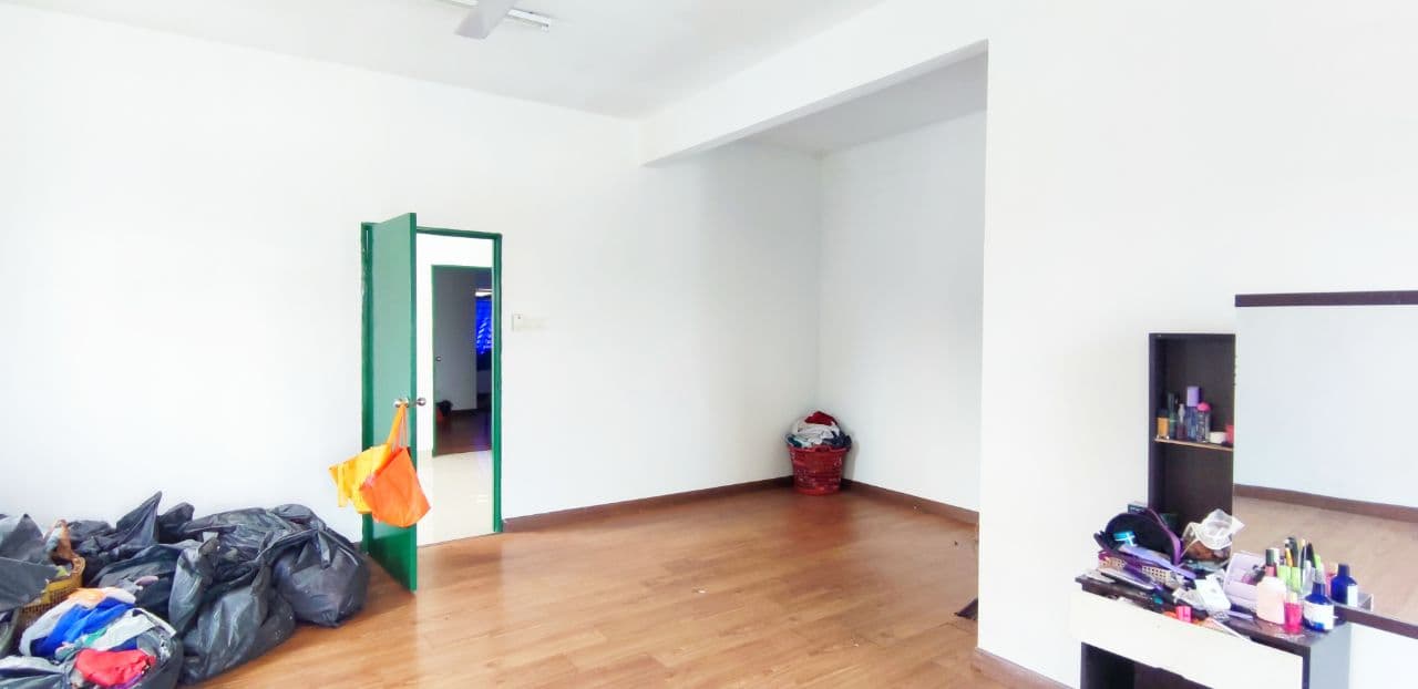 Double strorey endlot taman baiduri 2 dengkil - photo 9