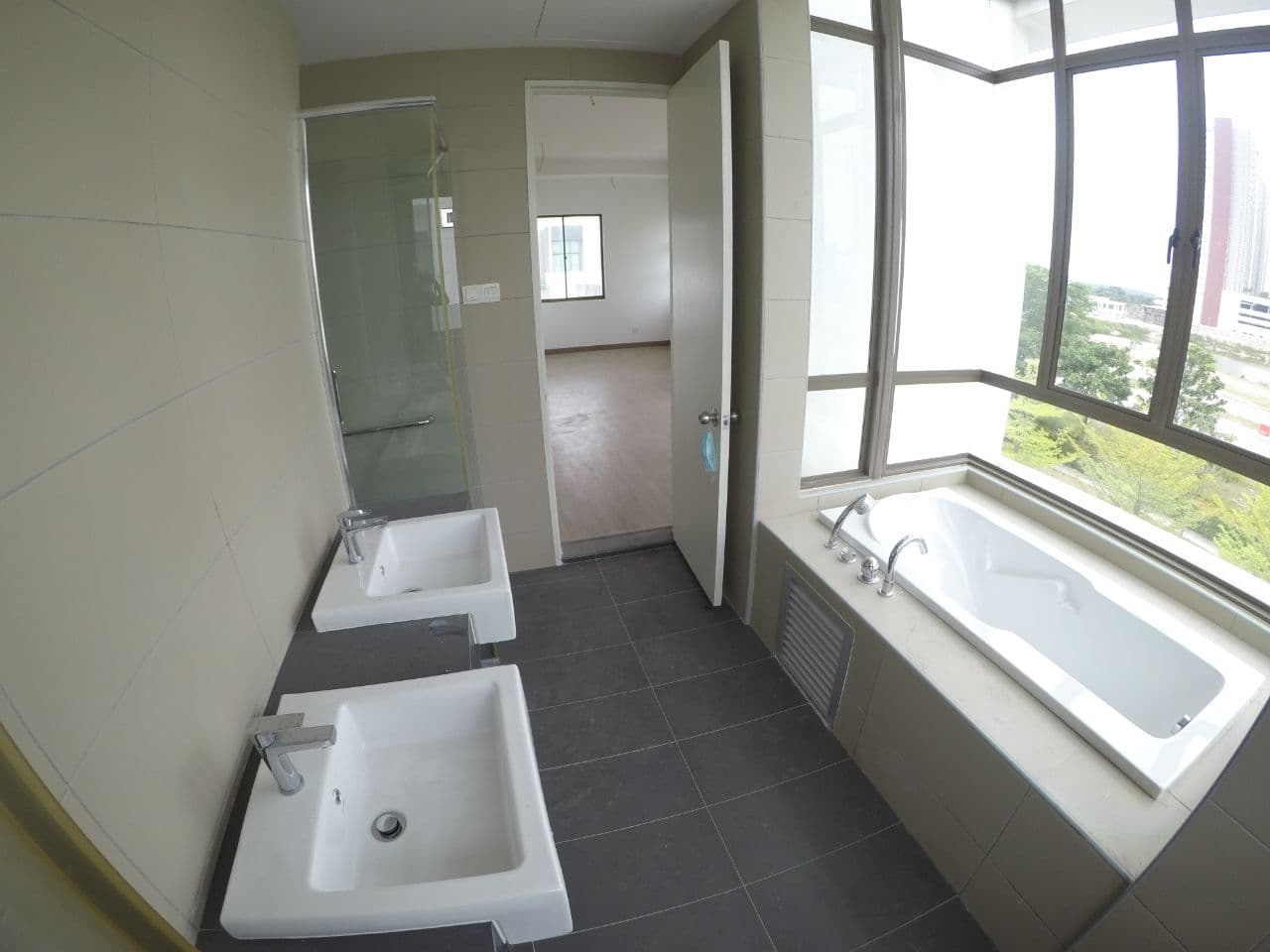 Corner lot lake point residence 3 storey cyberjaya - photo 12