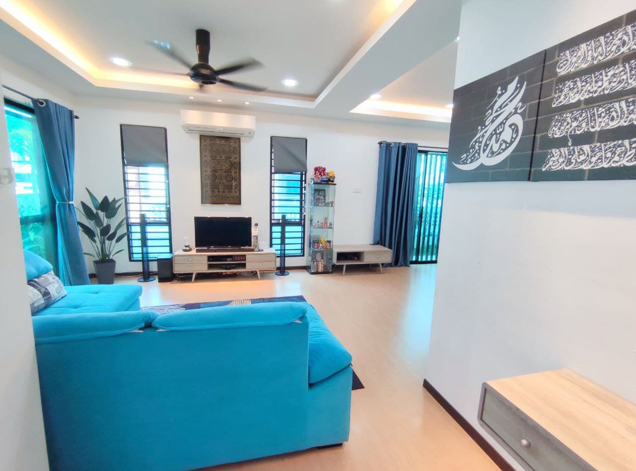 Double storey end lot taman saujana klia sepang - photo 6