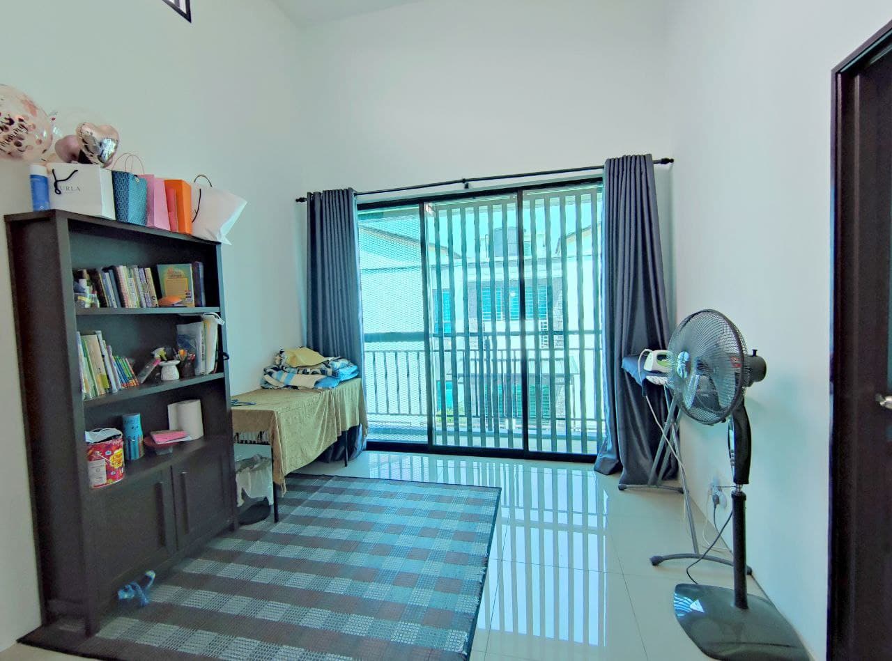 Double storey end lot taman saujana klia sepang - photo 9