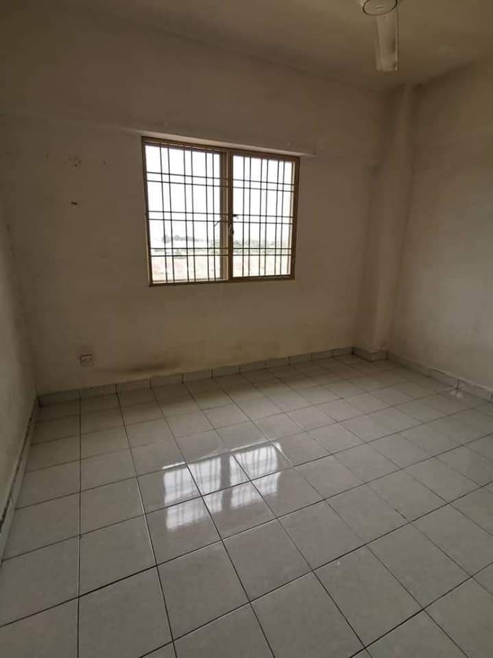 Sri dahlia apartment taman sepakat indah 2 - photo 3