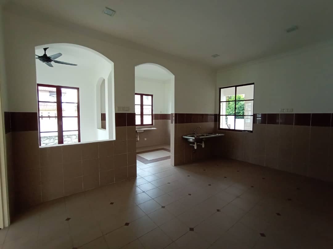 Double Storey Bungalow at Ara Damansara - photo 10