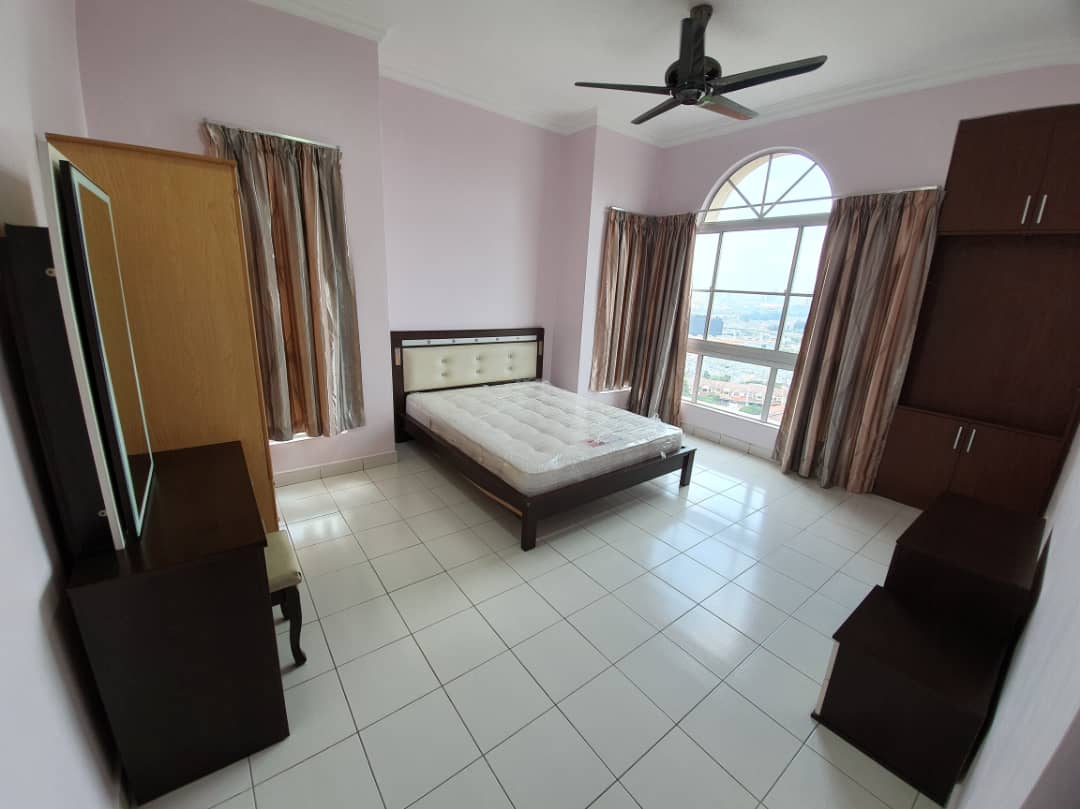 La Vista Condominium, Jalan Tempua 6, Puchong - photo 3