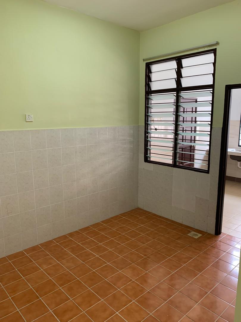 Jalan LEP 7 , Lestari Putra - photo 11