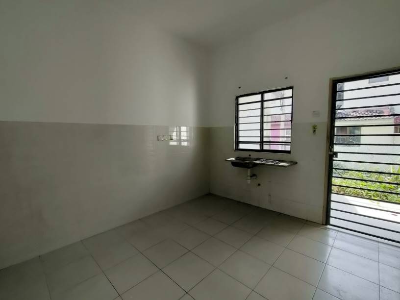 22x70 Freehold Desa Coalfields by Benson - photo 3