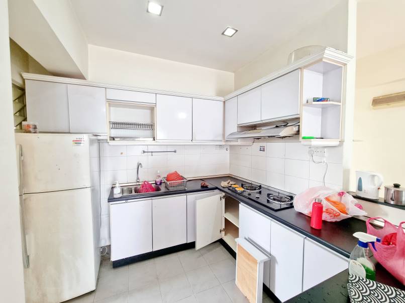 Suri Puteri Condo Seksyen 20 Shah Alam by Allen - photo 2