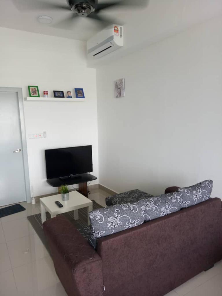 Utropolis Suites 2 Glenmarie by Jr - photo 3