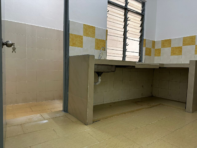 RENOVATED APARTMENT Mentari Court Bandar Sunway Petaling Jaya - photo 2