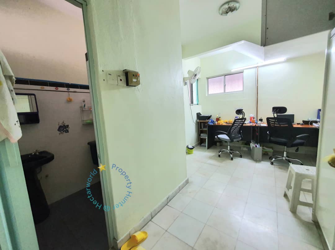 Lintang Bukit Kecil 2 - photo 6