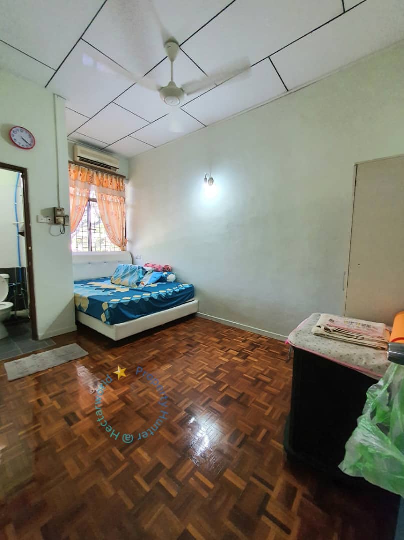 Lintang Bukit Kecil 2 - photo 11