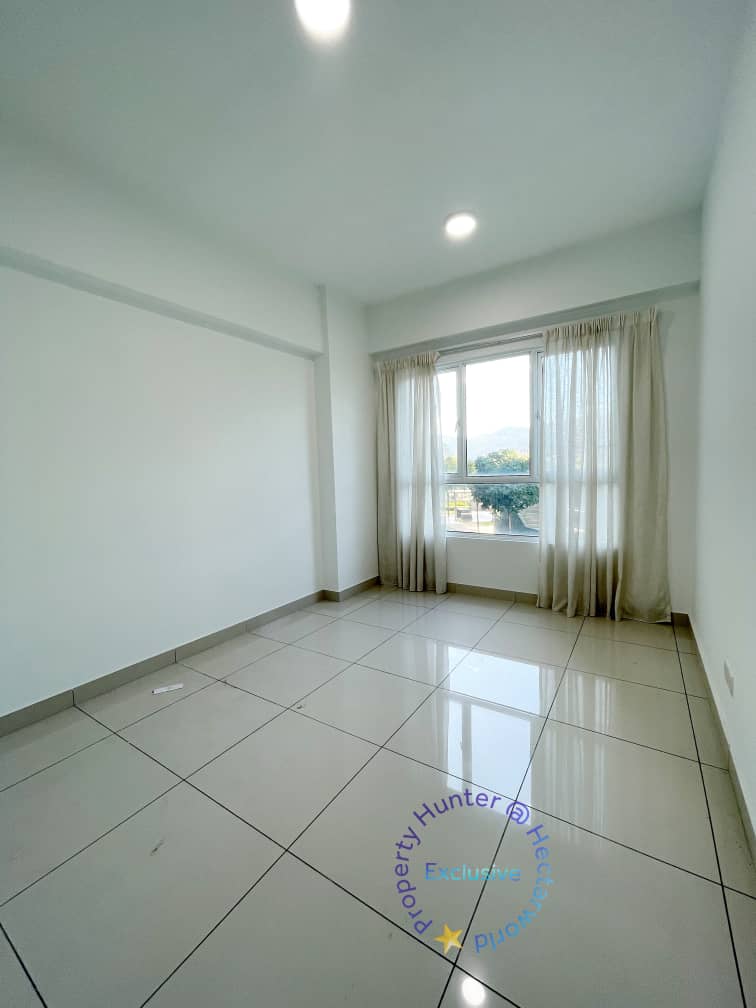Tropicana Bay Residences - photo 4