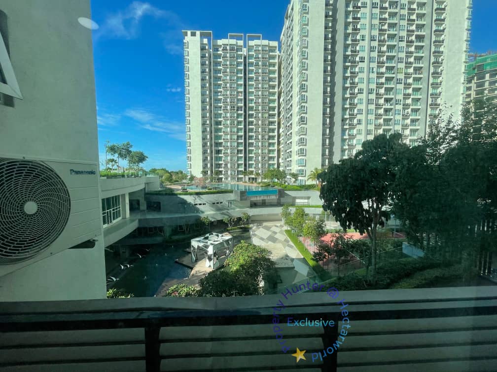 Tropicana Bay Residences - photo 11